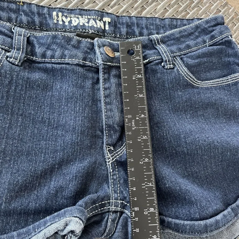 Hydrant Premium Junior Embroidered Denim Jean Shorts Summer Beach Size 13